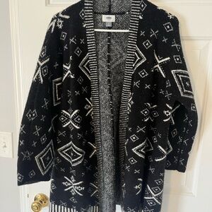 Old Navy Black and White Geometric Cardigan